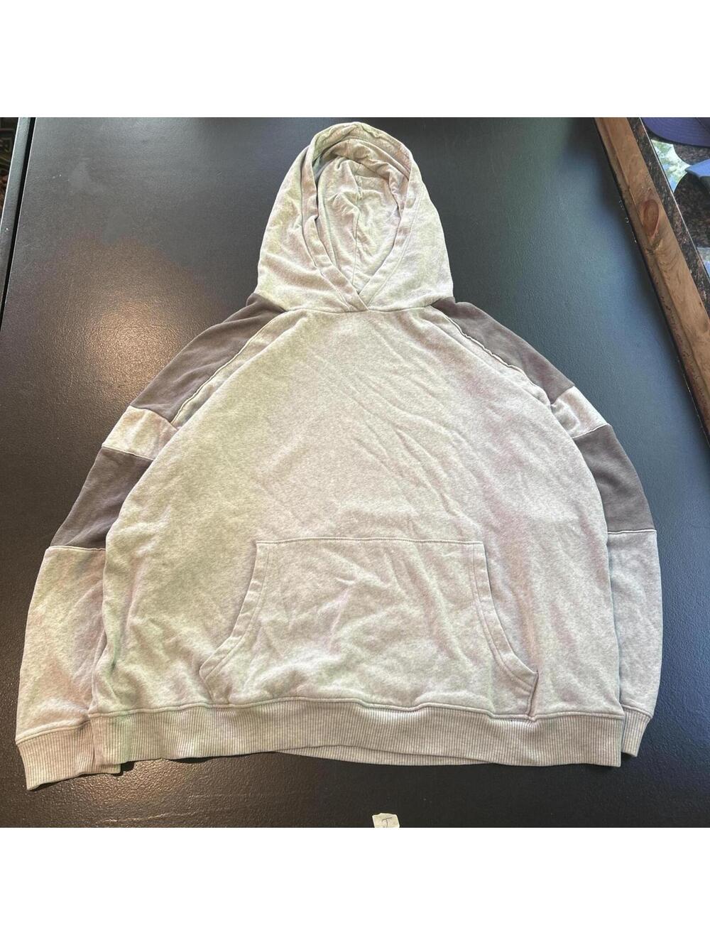 Vintage aesthetic American Eagle Outfitters pullover hoodie from their ultra